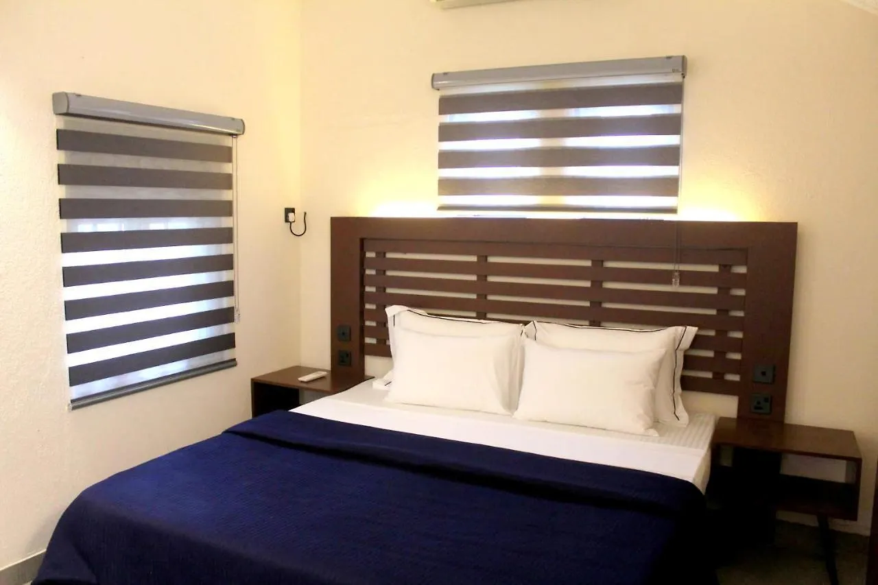 Morning Star Resorts Negombo 4*,  Sri Lanka